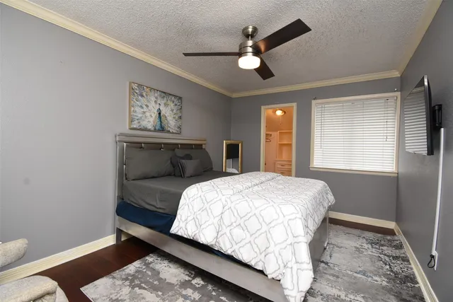 a bathroom with bathtub