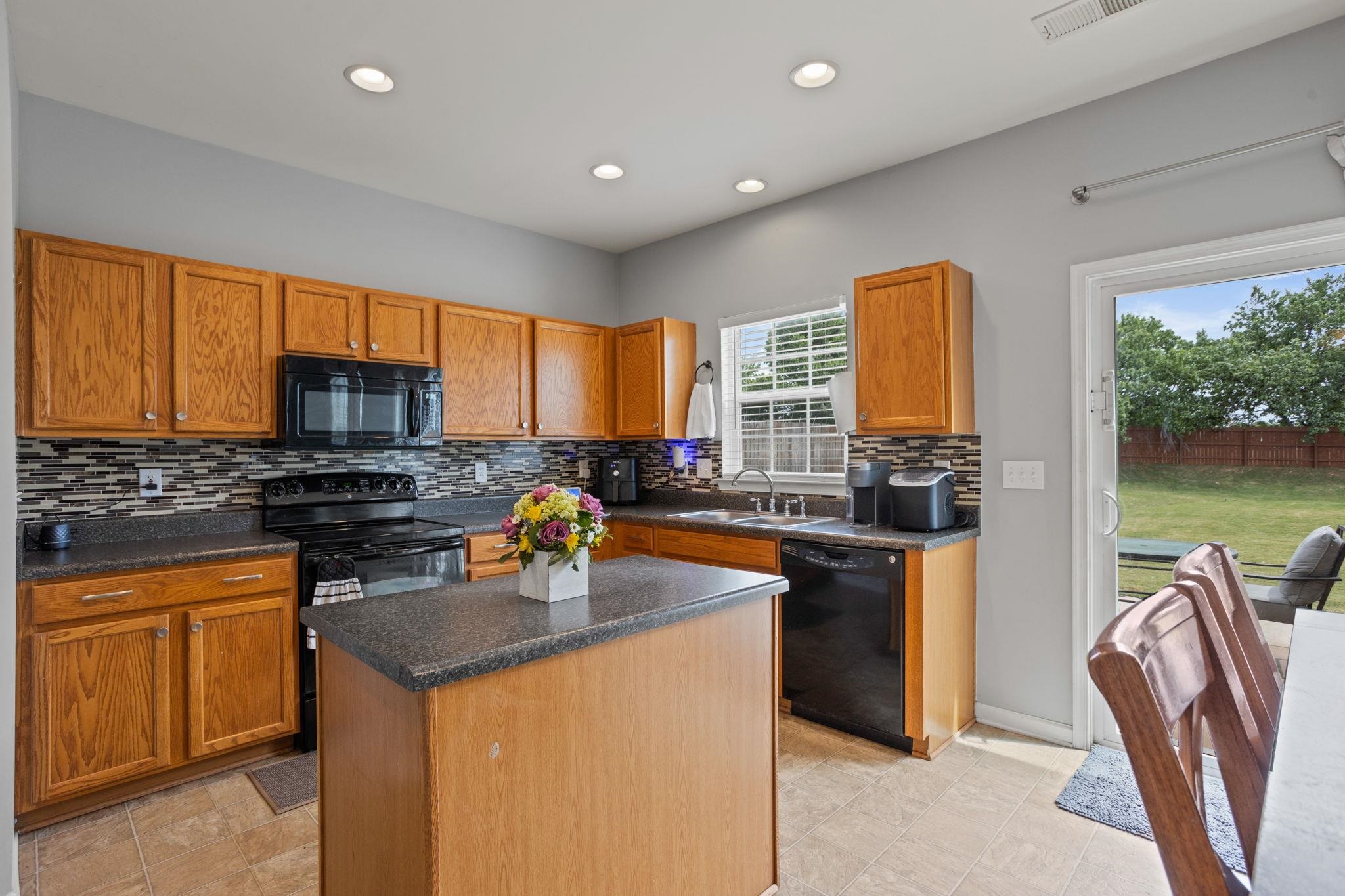 107 Castleton Circle Boiling Springs, SC 29316 - Photo 11 of 36