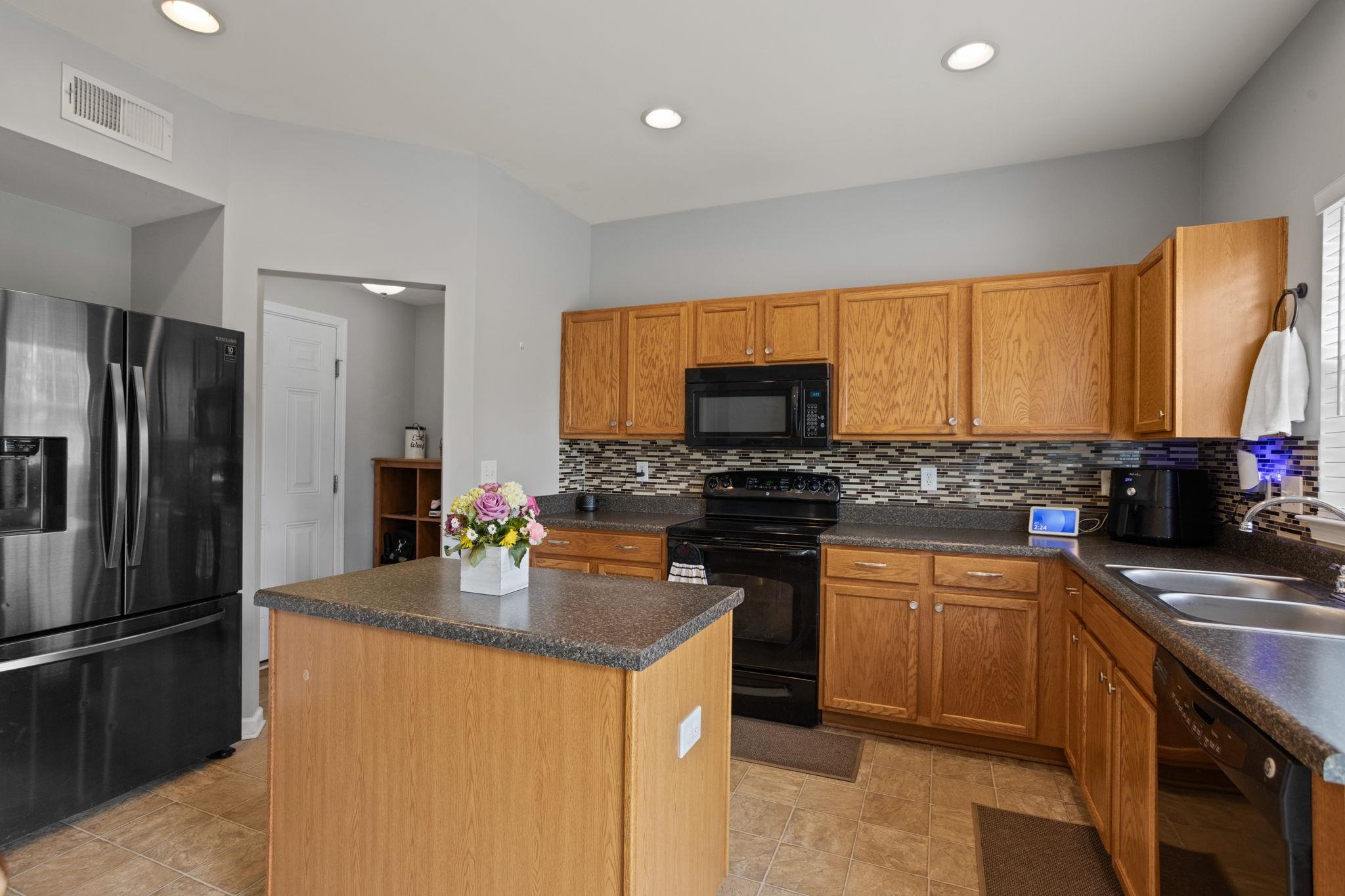 107 Castleton Circle Boiling Springs, SC 29316 - Photo 13 of 36