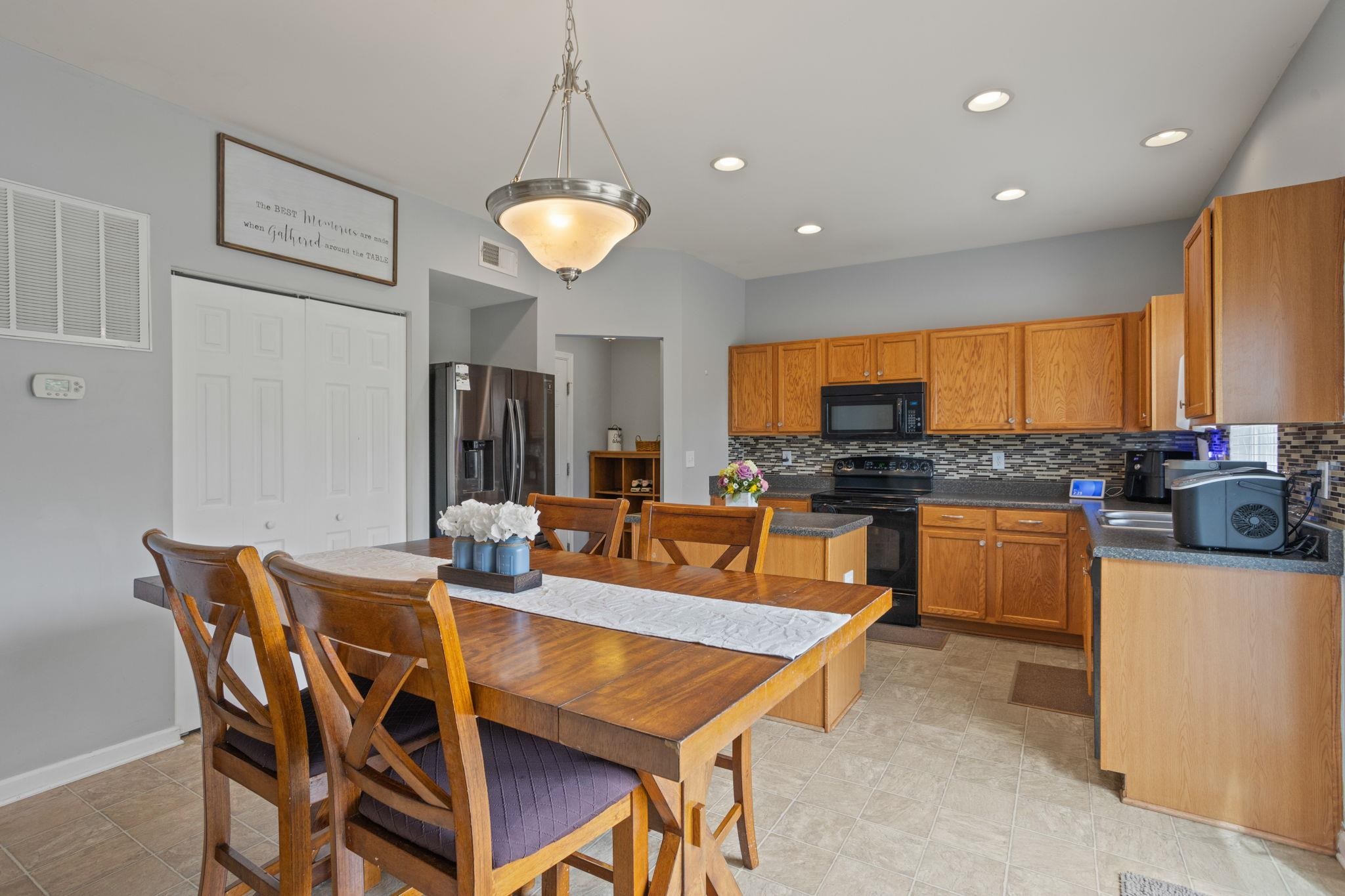 107 Castleton Circle Boiling Springs, SC 29316 - Photo 10 of 36