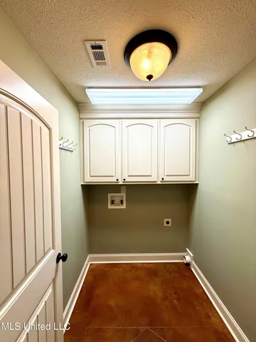 $2,000 | 352 Austin Circle, Brandon, MS 39047