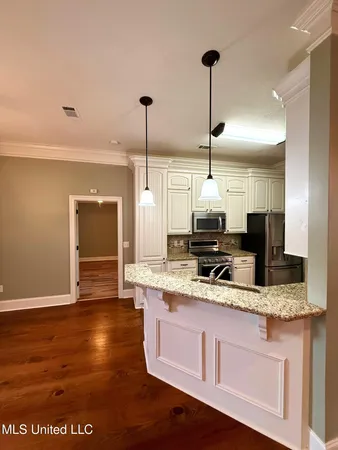 $2,200 | 352 Austin Circle, Brandon, MS 39047