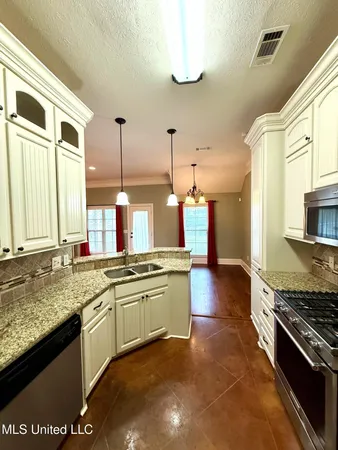$2,200 | 352 Austin Circle, Brandon, MS 39047