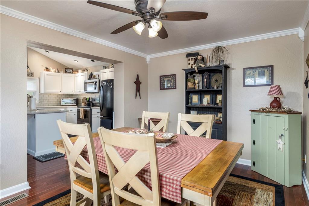 595 Cedar Grove Road Burgettstown, PA 15021 - Photo 5 of 15