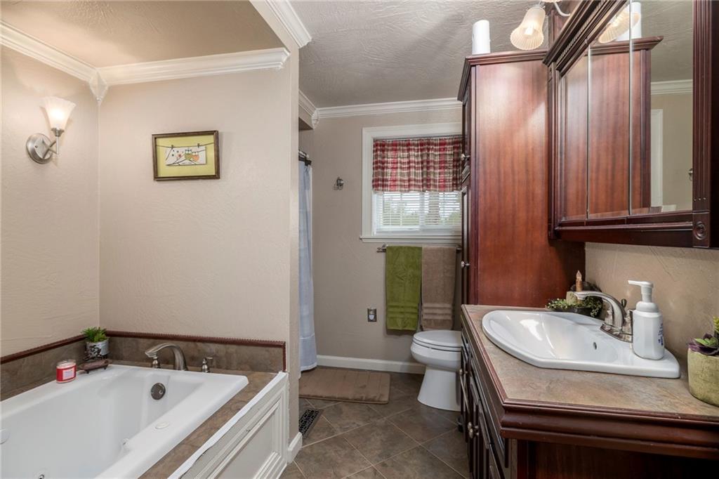 595 Cedar Grove Road Burgettstown, PA 15021 - Photo 8 of 15