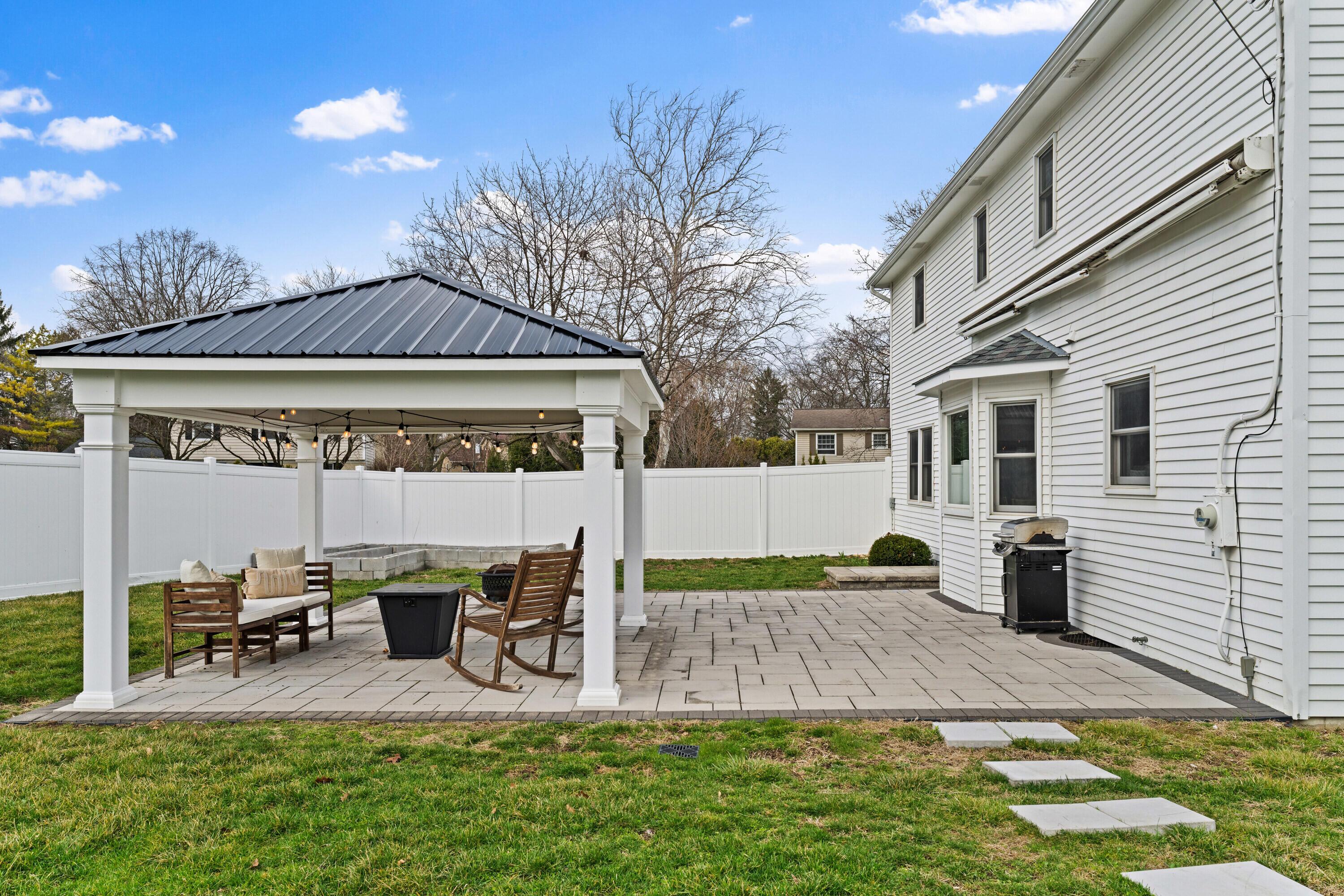 4305 Castleton Road Upper Arlington, OH 43220 - Photo 60 of 78 Backyard / Patio