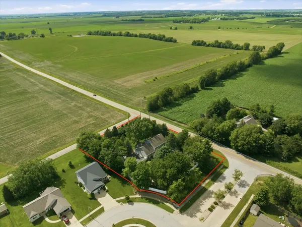 $409,900 | 2202 Bloomingdale Road, Bloomington, IL 61705