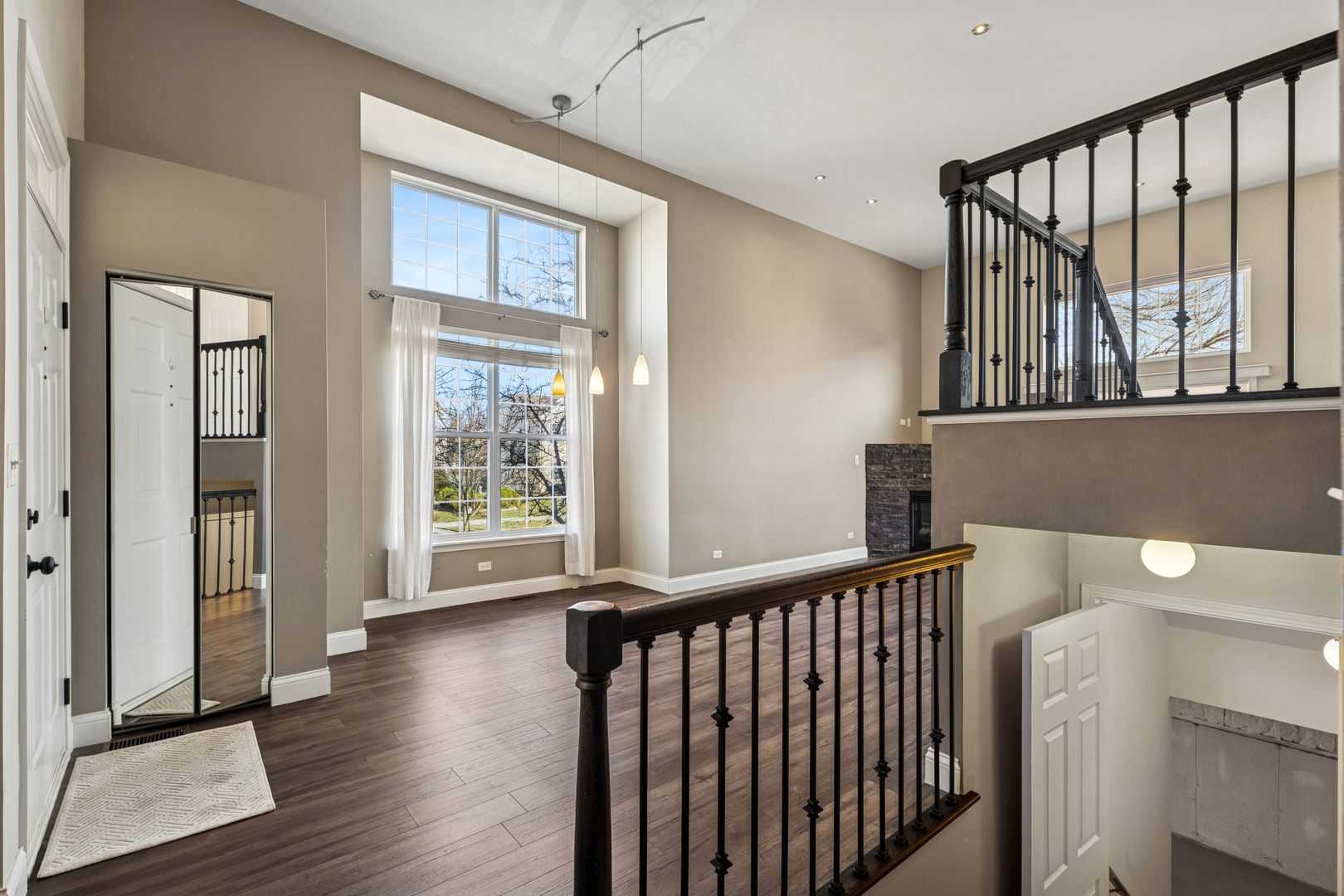 651 Georgian Court Addison, IL 60101 - Photo 20 of 24 a view of a balcony