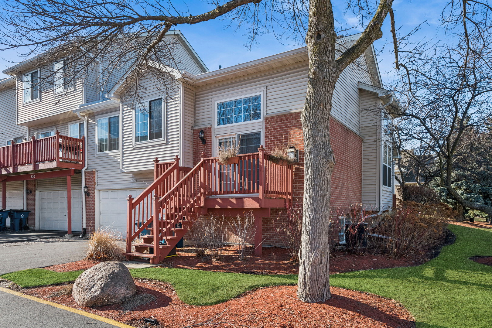 651 Georgian Court Addison, IL 60101 - Photo 24 of 24 a view of a house with a yard