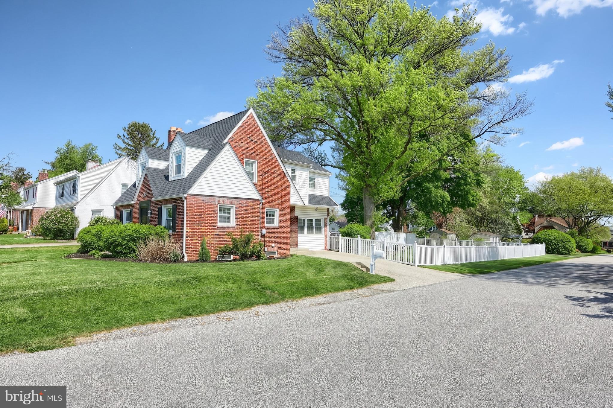 400 Edgehill Road York, PA 17403 - Photo 11 of 28 Gallery Image 11