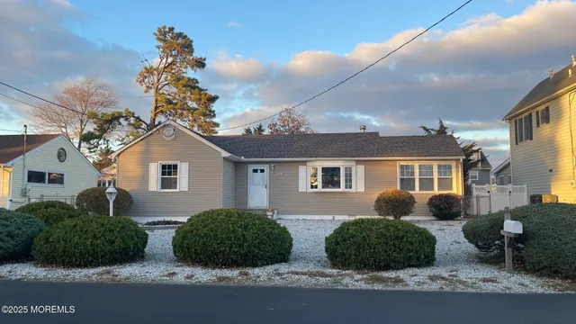 $2,700 | 198 Bay Stream Drive, Toms River, NJ 08753