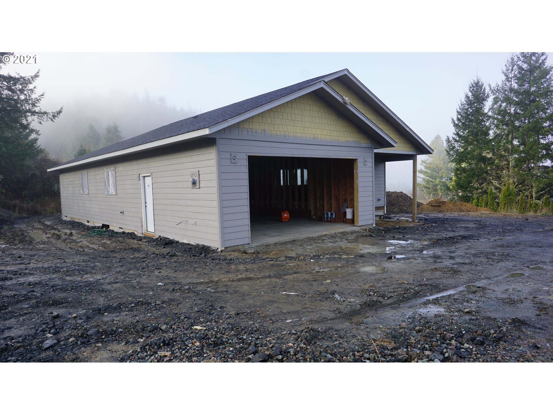1871 21st Street Myrtle Point, OR 97458 - Photo 3 of 18 Gallery Image 3