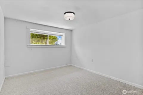 $950,000 | 14556 75th Avenue Northeast, Kenmore, WA 98028