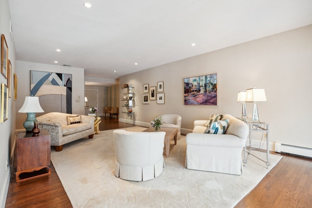 206 Allandale Road, Unit 1C Chestnut Hill, MA 02467 - Photo 4 of 39 Gallery Image 4