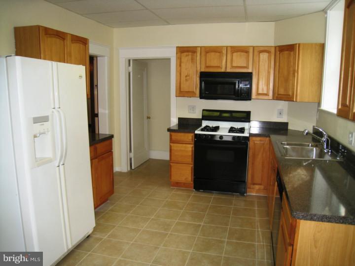 236 President Avenue Rutledge, PA 19070 - Photo 14 of 24 Kitchen