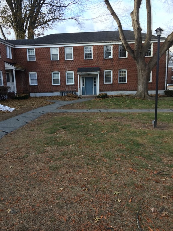 33 Colony Road, Unit 4 West Springfield, MA 01089 - Photo 1 of 14 Gallery Image 1