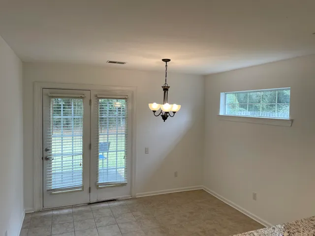 $1,900 | 4865 Habersham Lane, Summerville, SC 29485