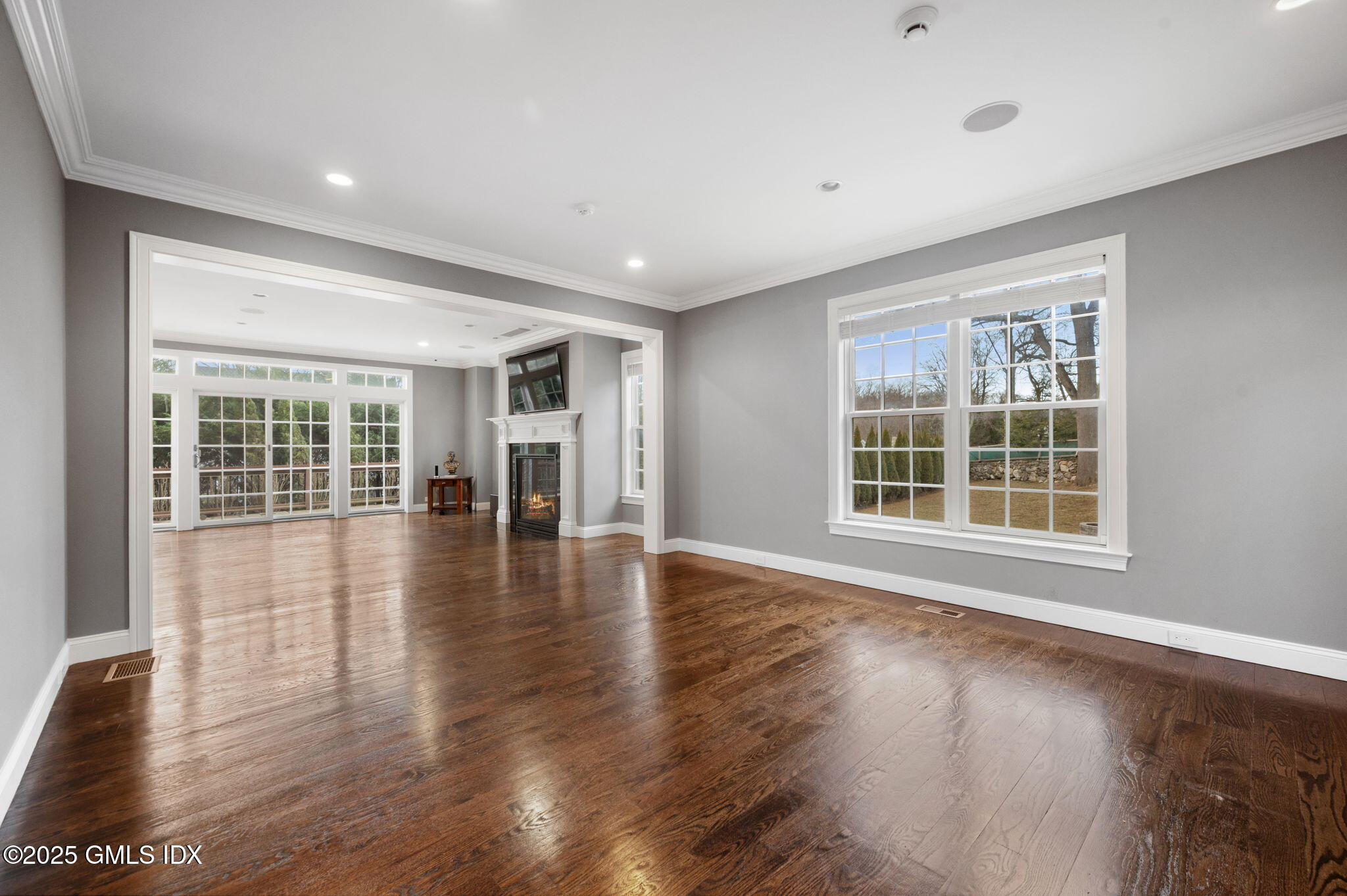 12 Cognewaugh Road Cos Cob, CT 06807 - Photo 12 of 48 9-web-or-mls-12-cognewaugh-rd