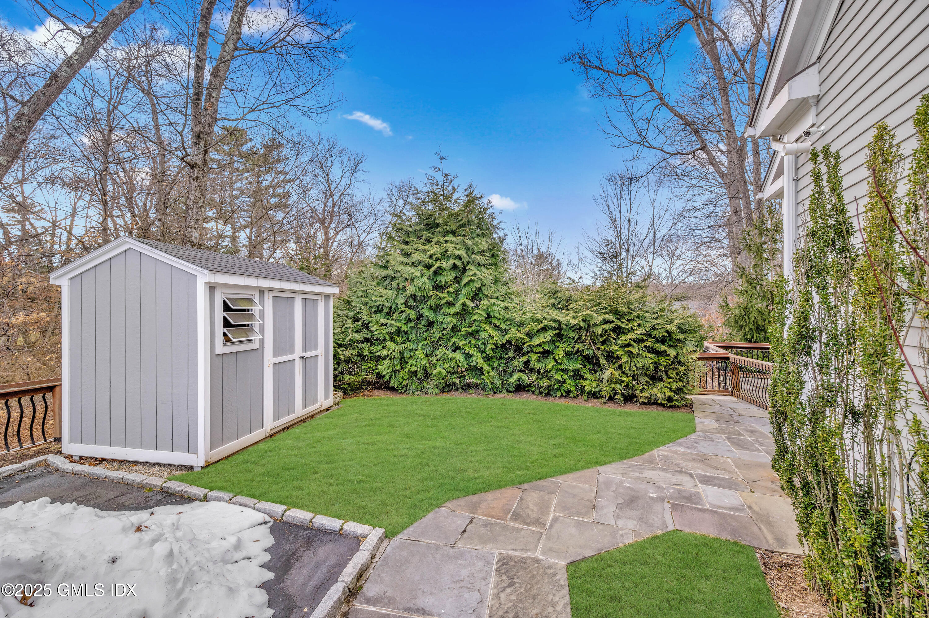 12 Cognewaugh Road Cos Cob, CT 06807 - Photo 5 of 48 12-Cognewaugh-Road45