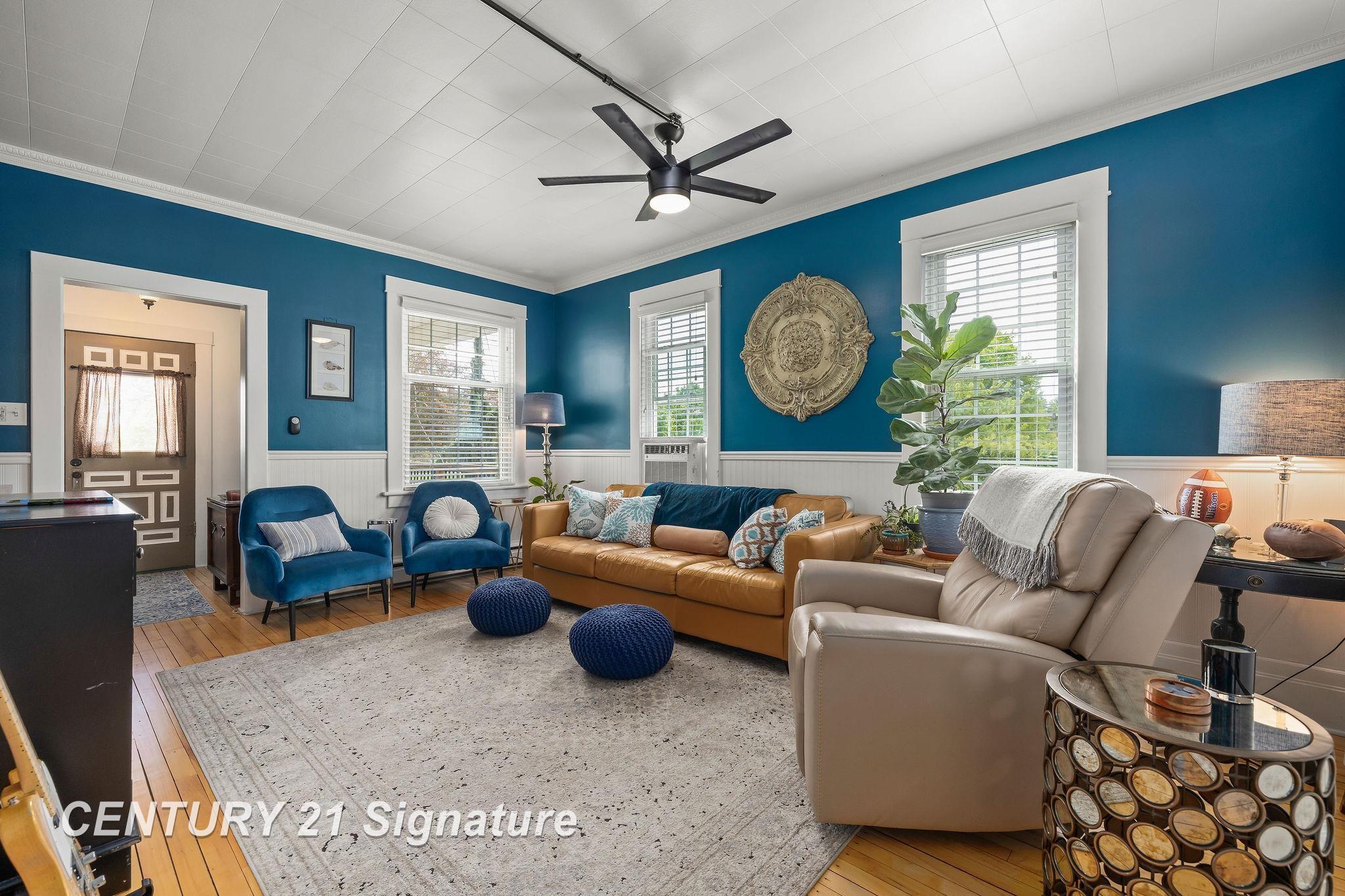 6280 South Dehmel Road Frankenmuth, MI 48734 - Photo 3 of 41 Living Room