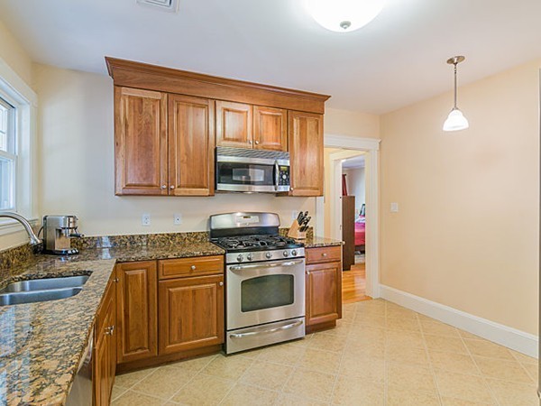 71-73 Athelstane Road, Unit 2 Newton, MA 02459 - Photo 7 of 17 Gallery Image 7