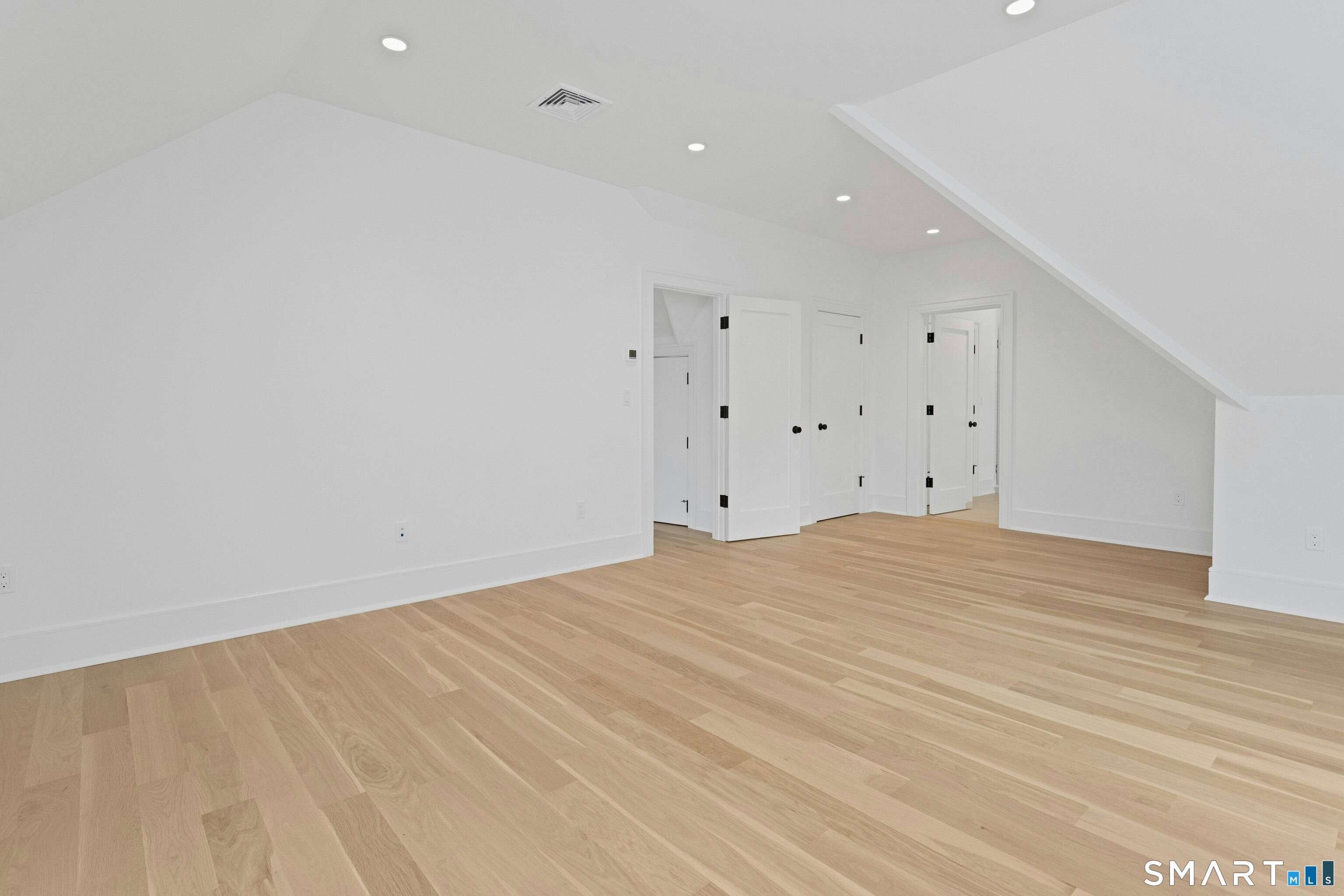 16 R Old Stamford Road New Canaan, CT 06840 - Photo 27 of 36