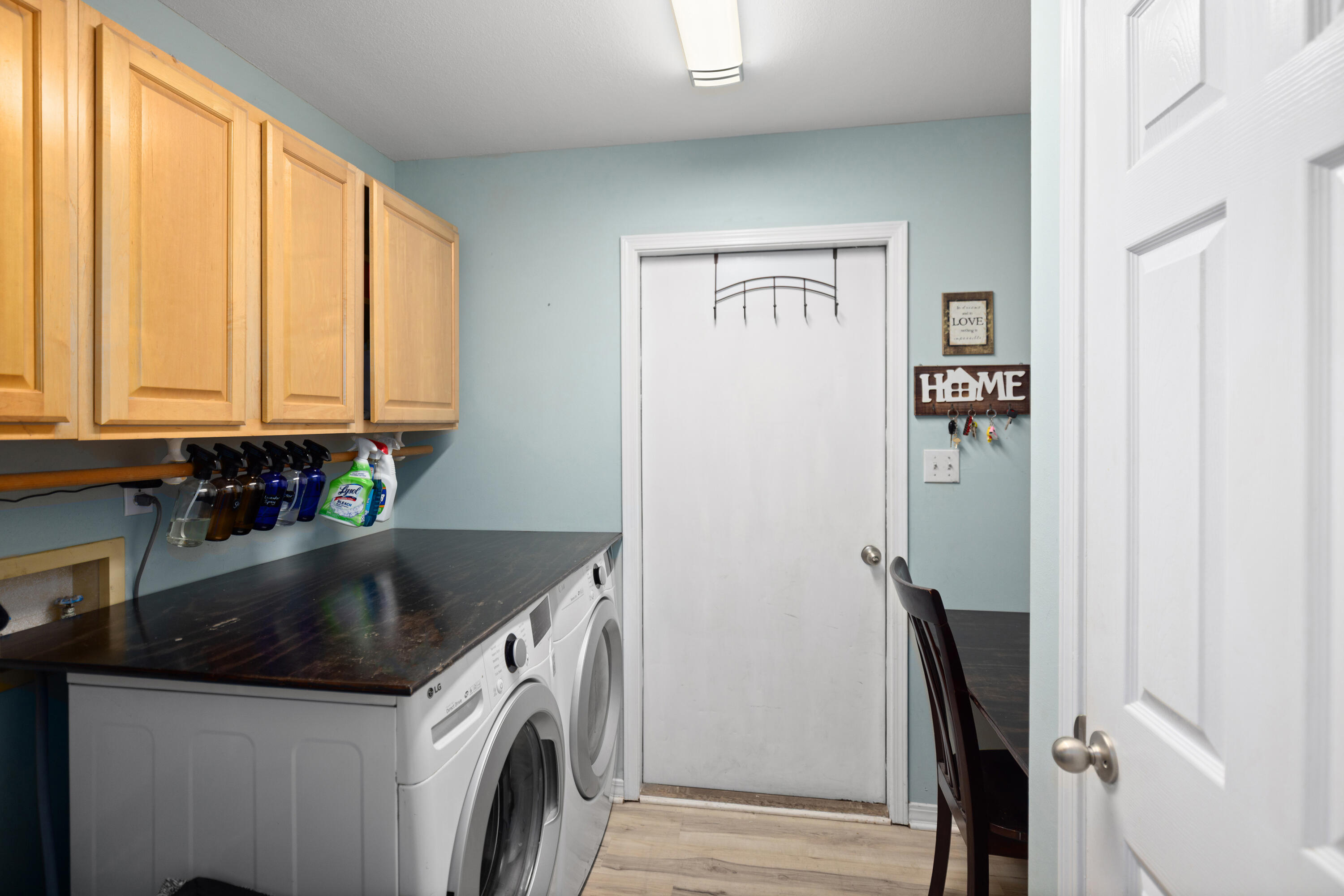 314 Ruckel Drive Niceville, FL 32578 - Photo 44 of 66 a kitchen with a refrigerator and a sink