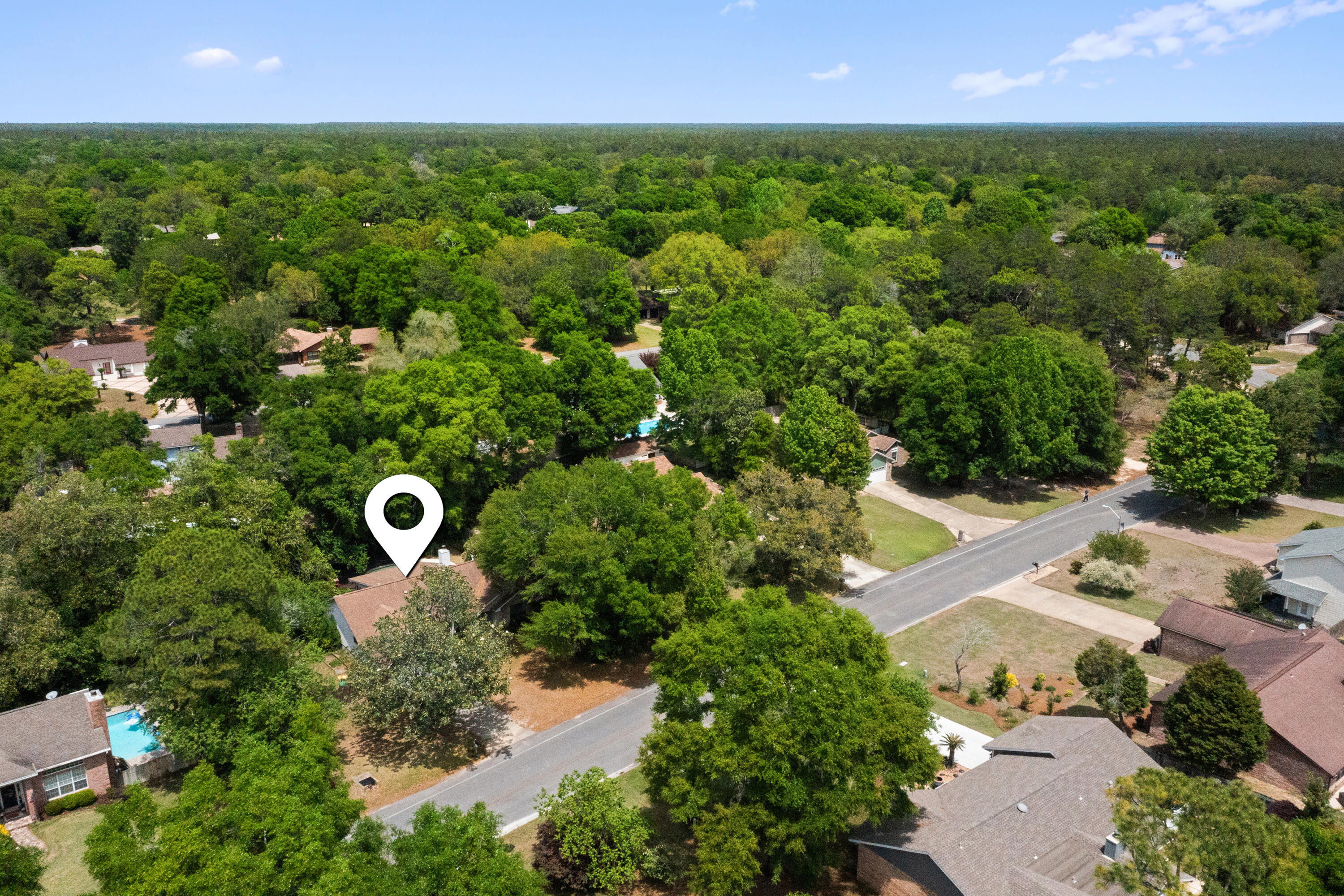 314 Ruckel Drive Niceville, FL 32578 - Photo 65 of 66 an aerial view of residential house with outdoor space and street view