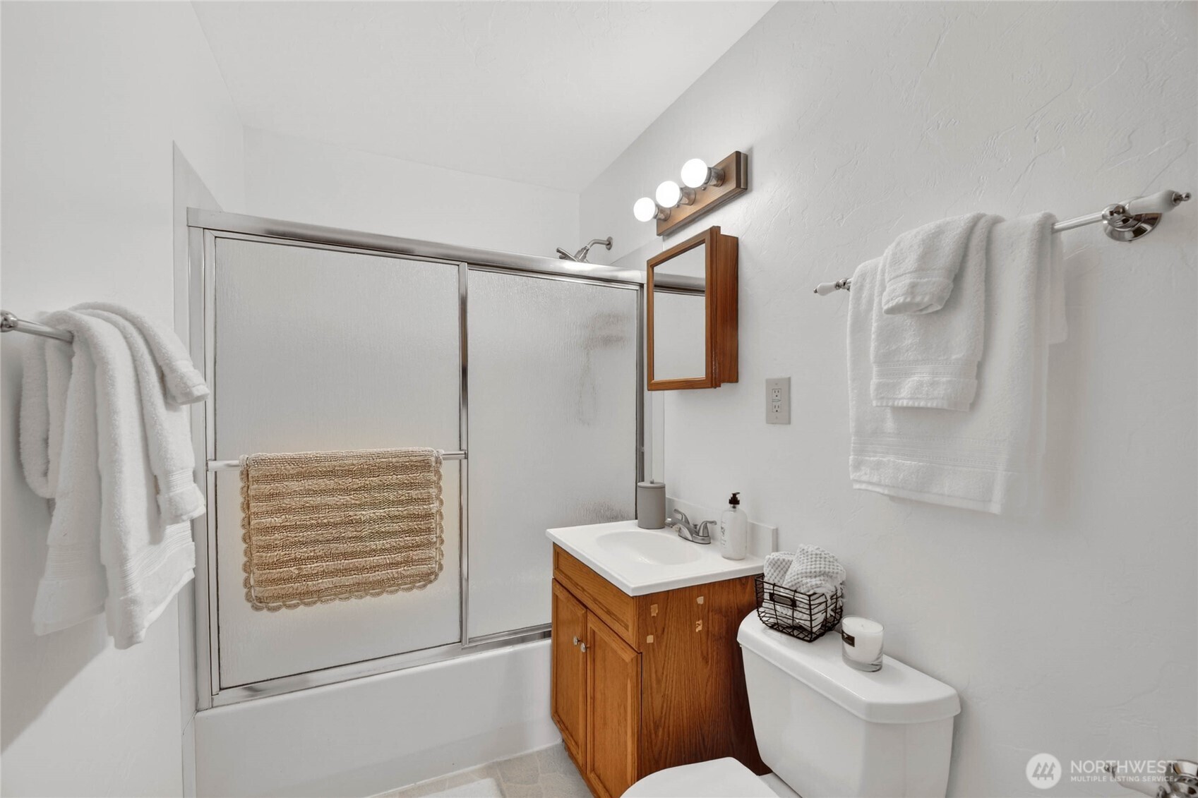 2827 Southwest Nevada Street Seattle, WA 98126 - Photo 15 of 19