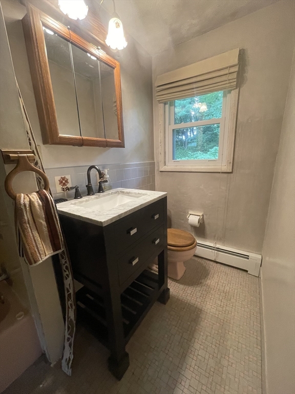 65 Eaton Road West Framingham, MA 01701 - Photo 9 of 20 Gallery Image 9