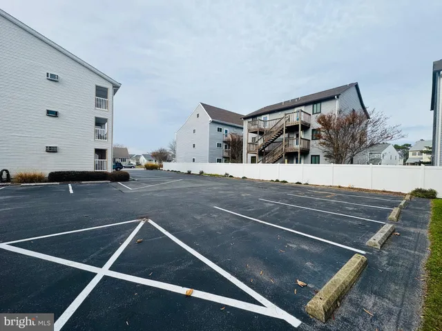 $239,900 | 14400 Jarvis Avenue, Unit 113C, Ocean City, MD 21842