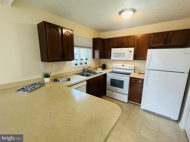 $239,900 | 14400 Jarvis Avenue, Unit 113C, Ocean City, MD 21842