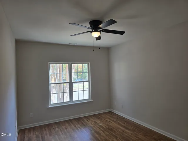 $1,625 | 241 Commons Drive, Holly Springs, NC 27540