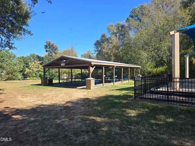 $1,625 | 241 Commons Drive, Holly Springs, NC 27540