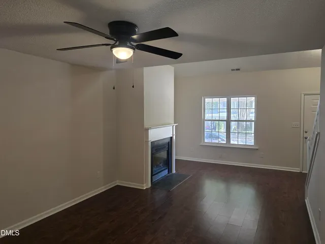 $1,625 | 241 Commons Drive, Holly Springs, NC 27540