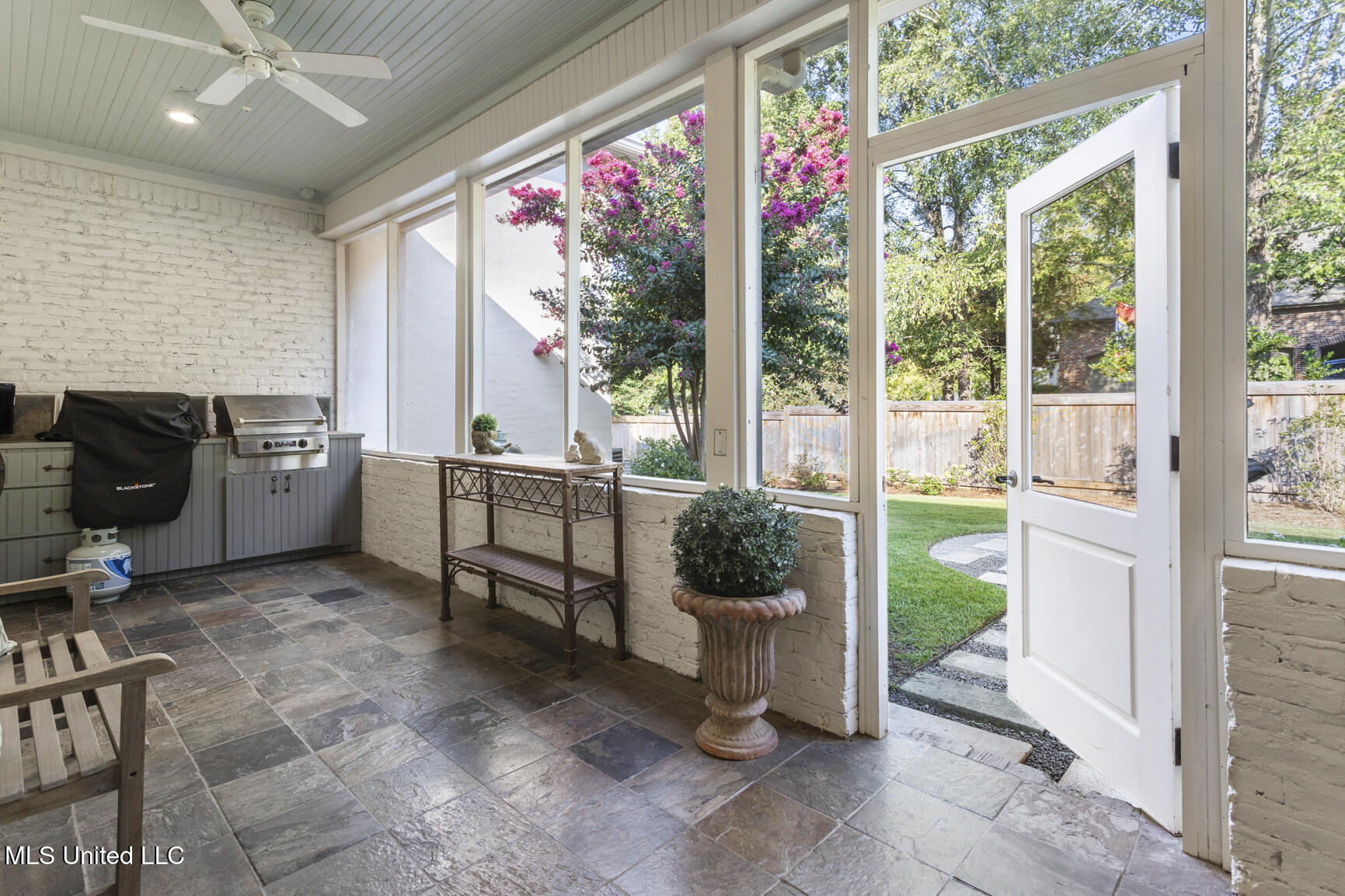 139 Bridgewater Crossing Ridgeland, MS 39157 - Photo 34 of 37 139 Bridgewater Crossing-48