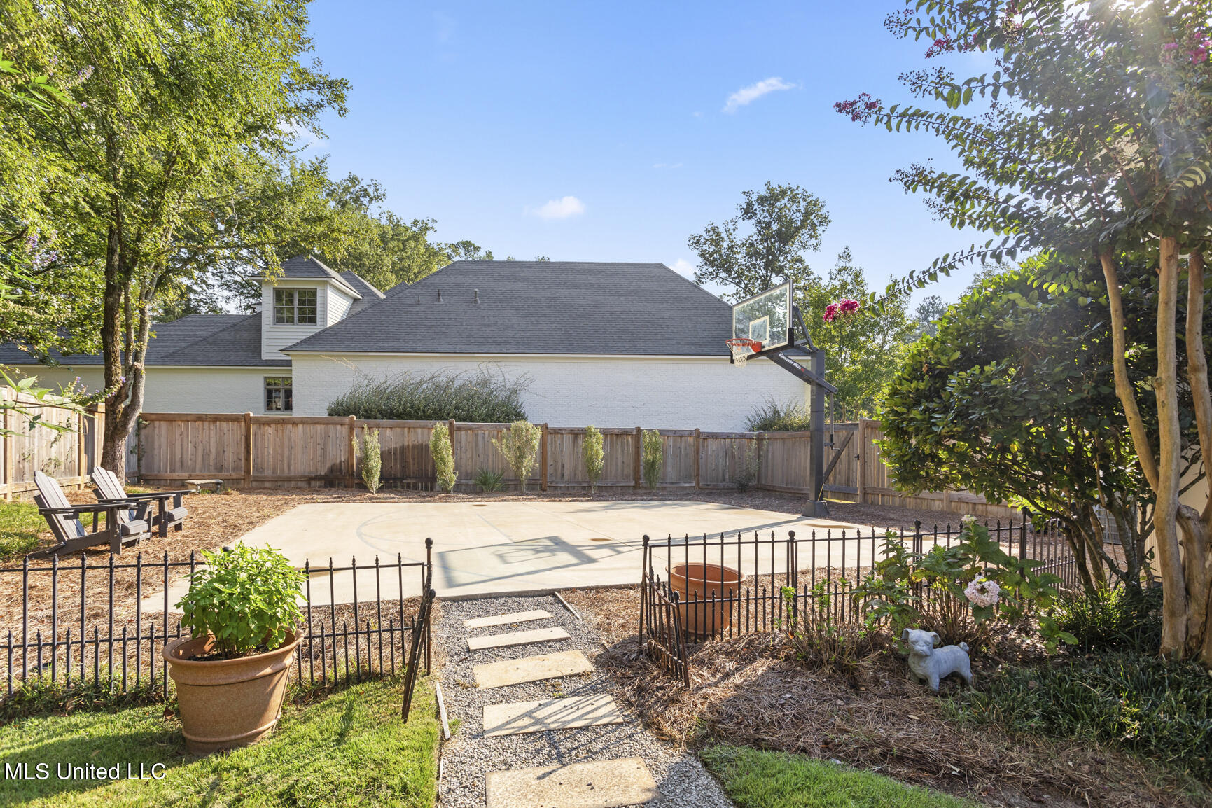 139 Bridgewater Crossing Ridgeland, MS 39157 - Photo 37 of 37 139 Bridgewater Crossing-51