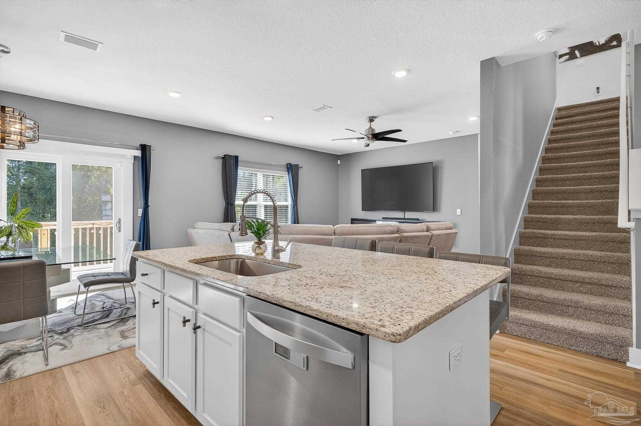 6076 Rutherford Loop Pensacola, FL 32526 - Photo 15 of 67