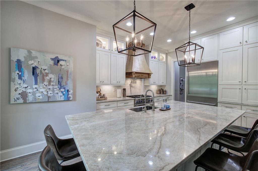 16 Cambridge Way Cartersville, GA 30121 - Photo 11 of 48 a view of a living room and chandelier
