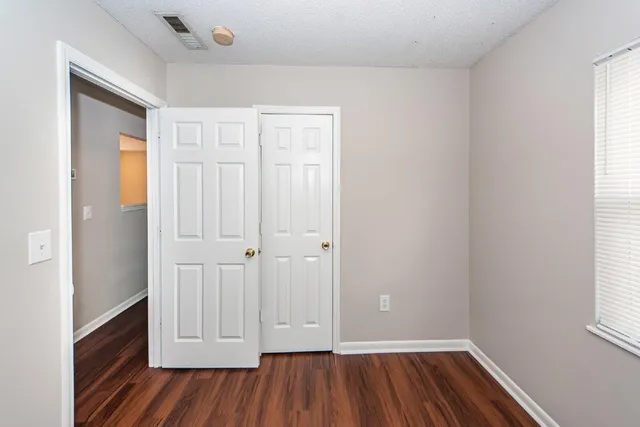 $1,600 | 207 Tupperway Drive, Summerville, SC 29483