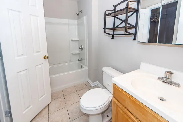 $1,600 | 207 Tupperway Drive, Summerville, SC 29483