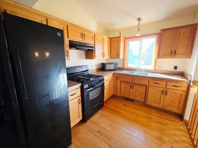 $190,000 | 881 70th Avenue North, Brooklyn Center, MN 55430