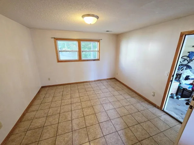 $175,000 | 881 70th Avenue North, Brooklyn Center, MN 55430