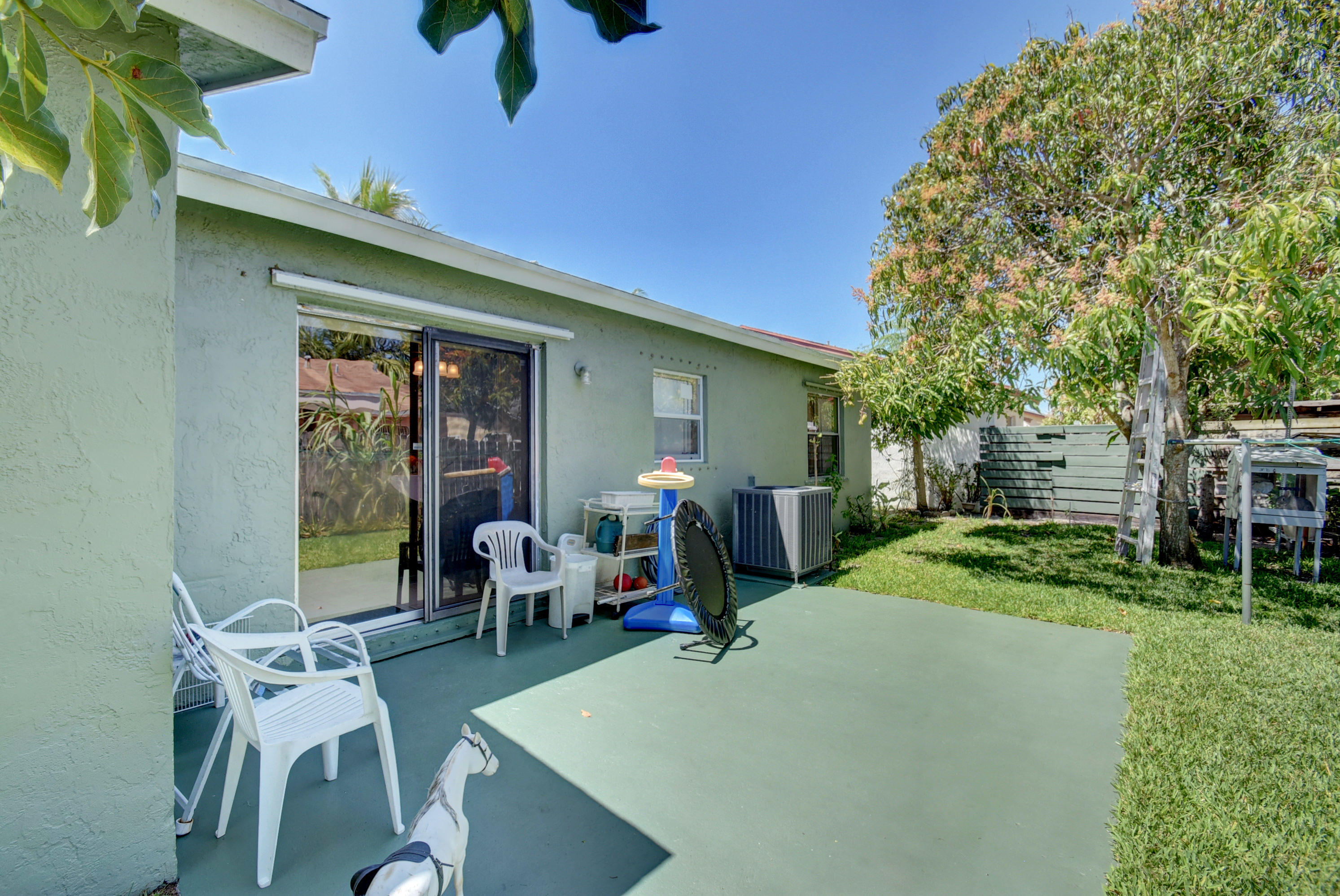 6153 Westfall Road Lake Worth, FL 33463 - Photo 18 of 21 Virtuals1 (18)
