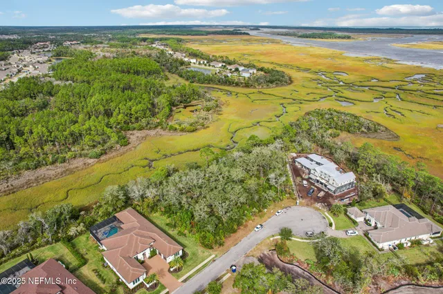 a view of an ocean and a mountain view