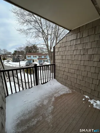 $2,400 | 90 Little Oak Lane, Unit 90, Rocky Hill, CT 06067