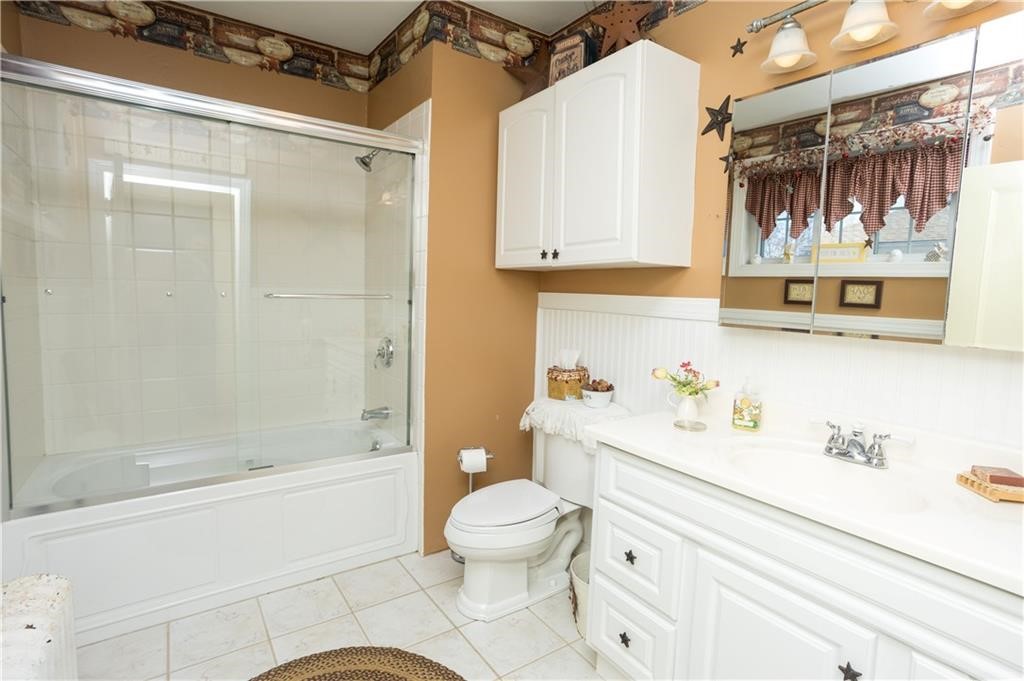 70 Woodland Road Woonsocket, RI 02895 - Photo 37 of 40