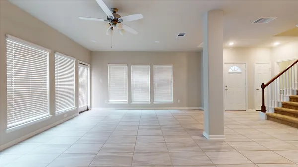 $2,150 | 519 Dr. Martin Luther King Jr. Dr., La Porte, TX 77571