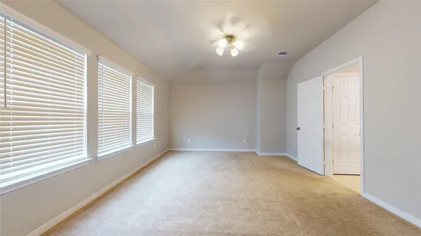 $2,150 | 519 Dr. Martin Luther King Jr. Dr., La Porte, TX 77571