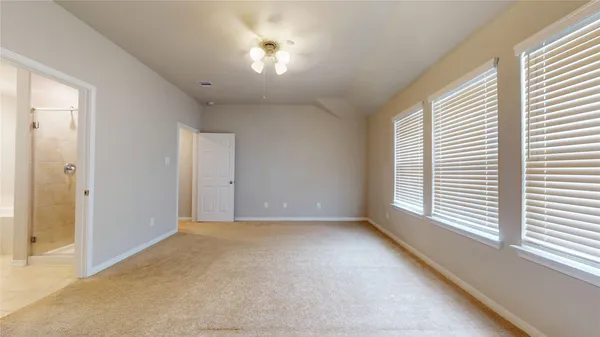 $2,150 | 519 Dr. Martin Luther King Jr. Dr., La Porte, TX 77571